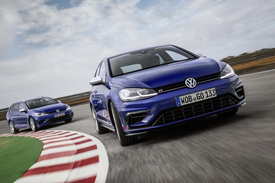  Volkswagen Golf R 5-Door 2017 года  (WW) (фото 16 из 27)